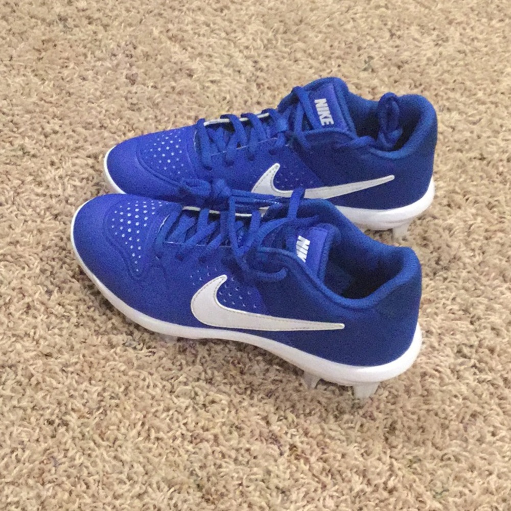 Nike cleats Youth 3